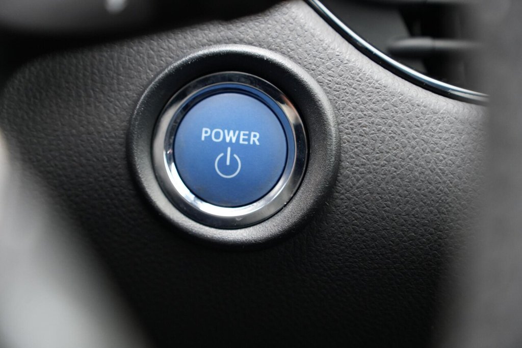 Used Toyota C-HR 2023 for sale - 78030861: Photo 46