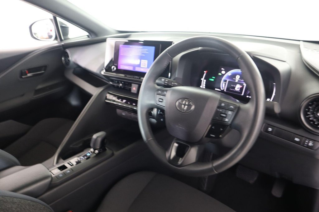 Used Toyota C-HR 2024 for sale - 77188600: Photo 11