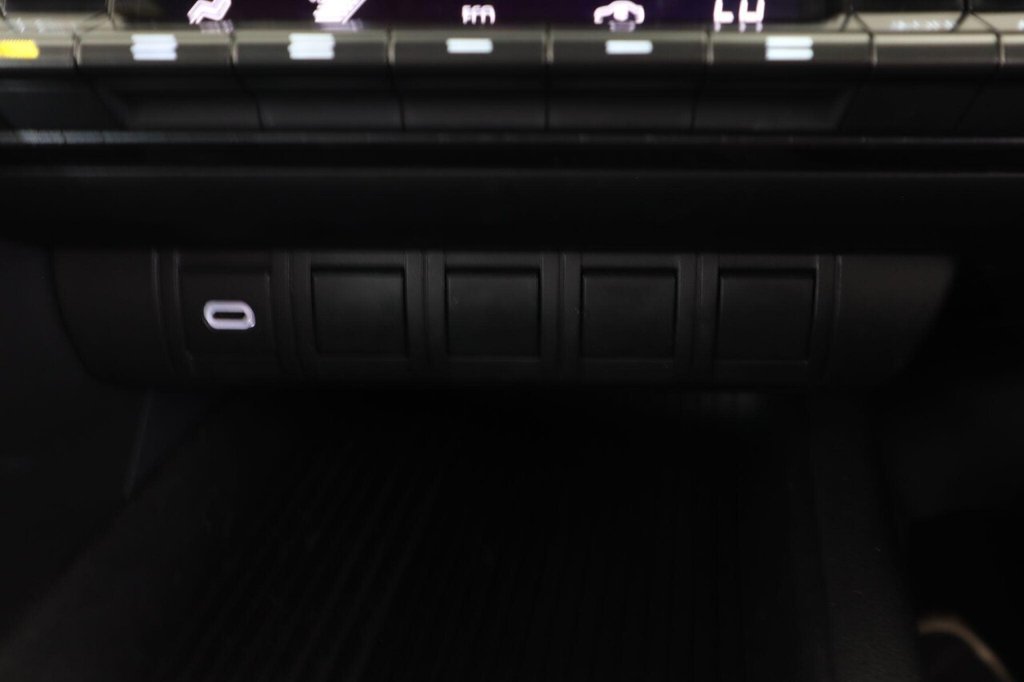 Used Toyota C-HR 2024 for sale - 77188600: Photo 20