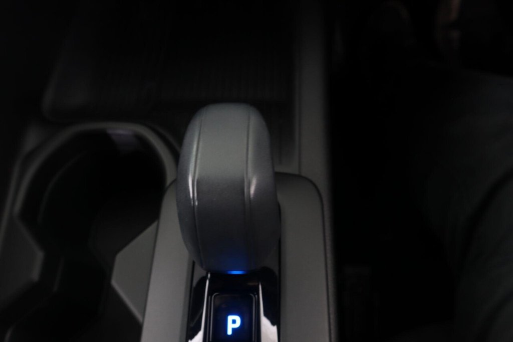 Used Toyota C-HR 2024 for sale - 77188600: Photo 21