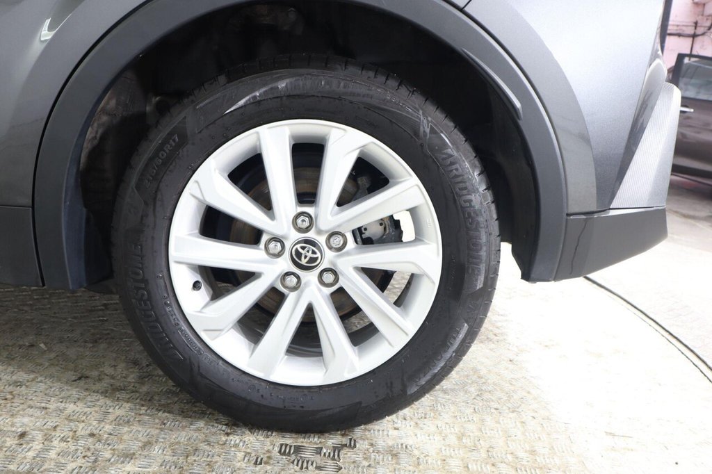 Used Toyota C-HR 2024 for sale - 77188600: Photo 29