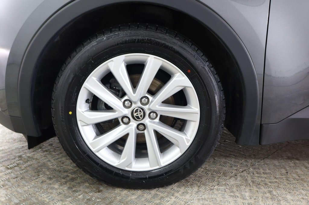 Used Toyota C-HR 2024 for sale - 77188600: Photo 30