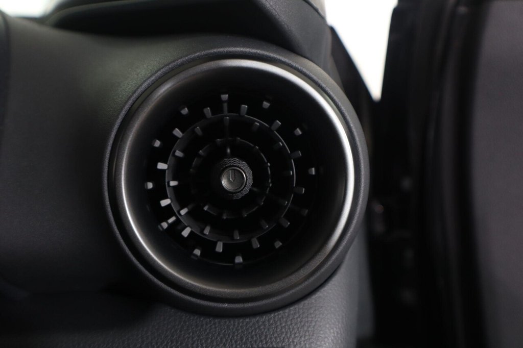 Used Toyota C-HR 2024 for sale - 77188600: Photo 31