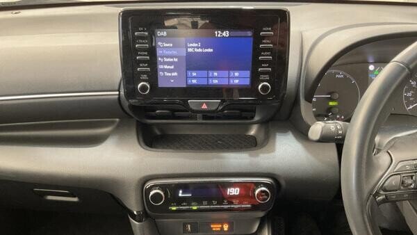 Used Toyota Yaris 2022 for sale - 78003504: Photo 13