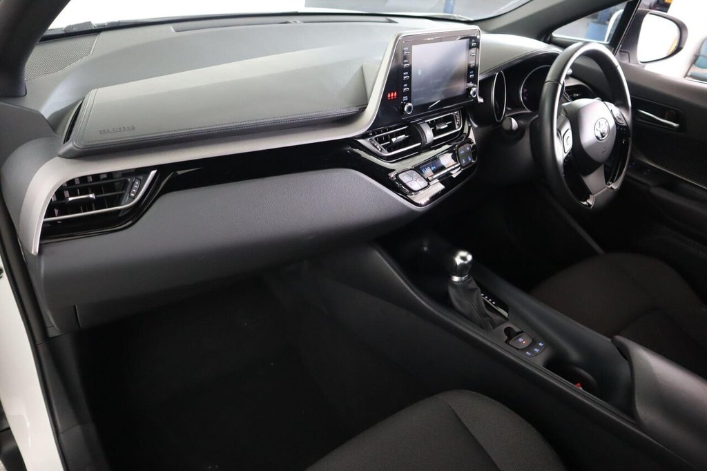 Used Toyota C-HR 2023 for sale - 77111040: Photo 12