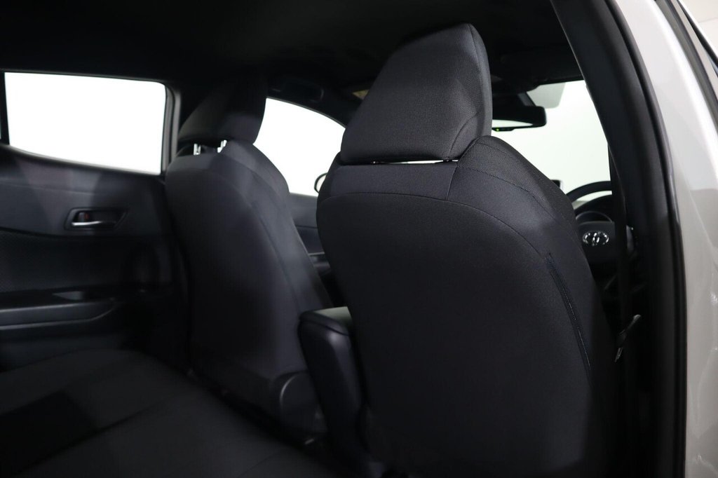 Used Toyota C-HR 2023 for sale - 77111040: Photo 21
