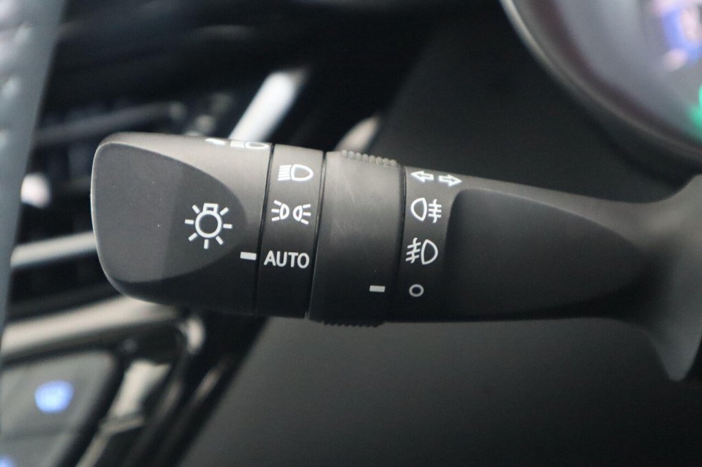 Used Toyota C-HR 2023 for sale - 77111040: Photo 28