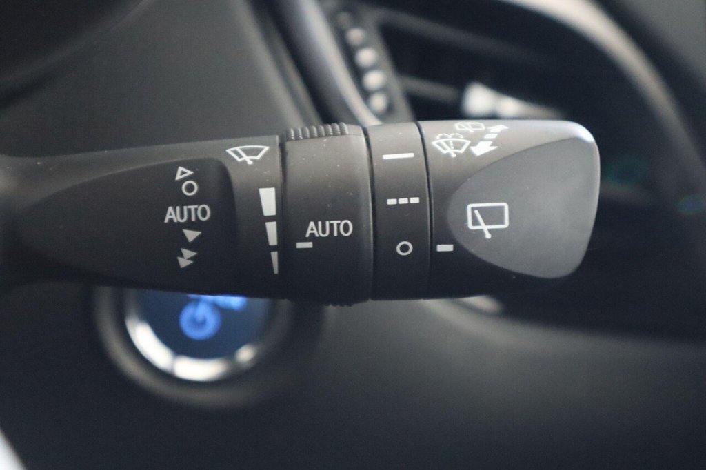 Used Toyota C-HR 2023 for sale - 77111040: Photo 29