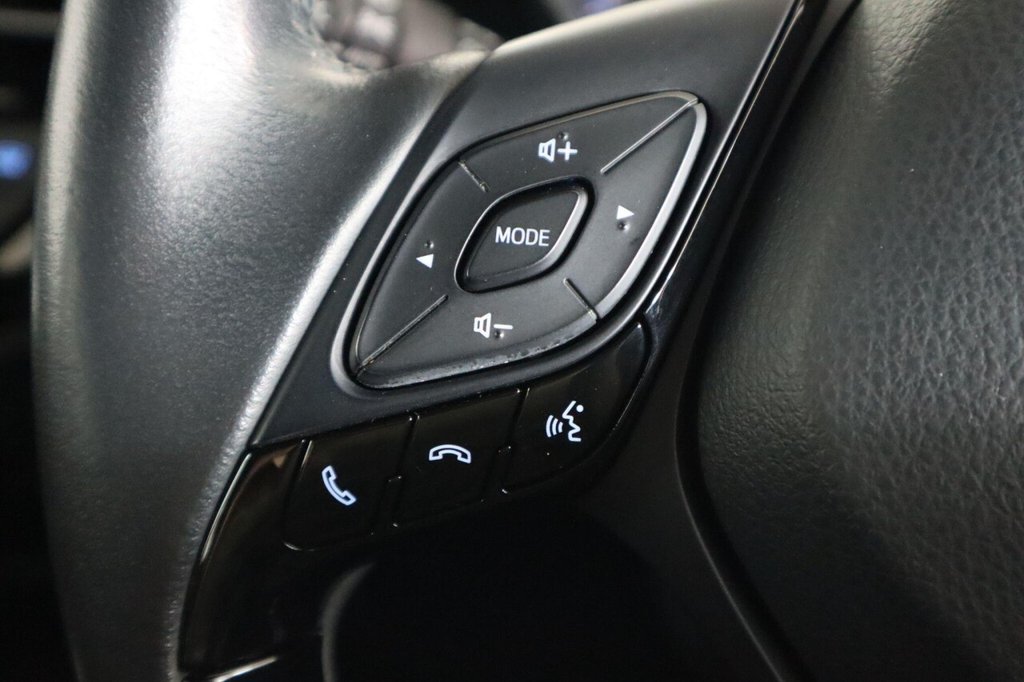 Used Toyota C-HR 2023 for sale - 77111040: Photo 30