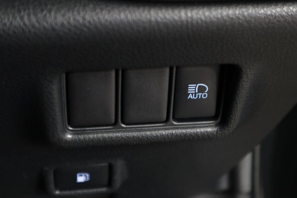 Used Toyota C-HR 2022 for sale - 76356494: Photo 23