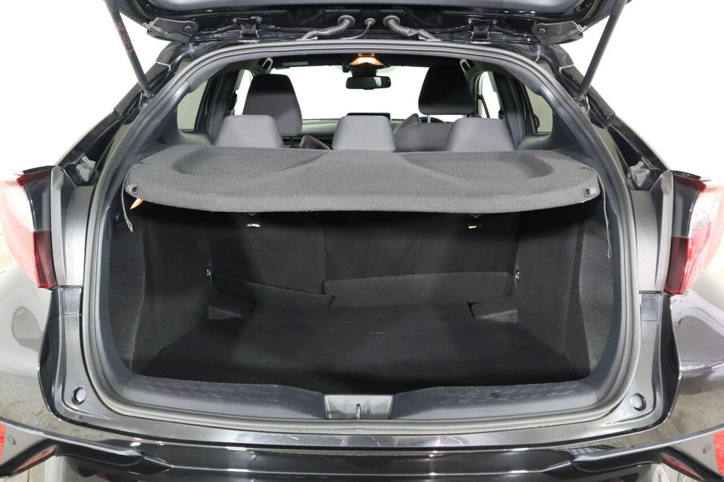 Used Toyota C-HR 2022 for sale - 76356494: Photo 42