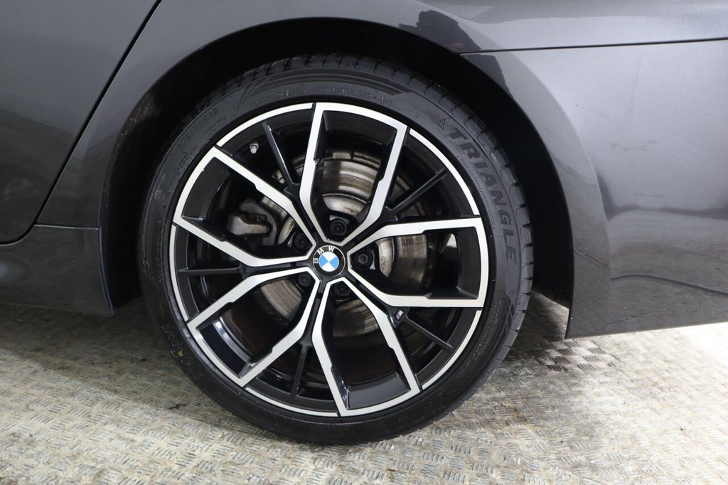 Used BMW 5 Series 2020 for sale - 77250475: Photo 31