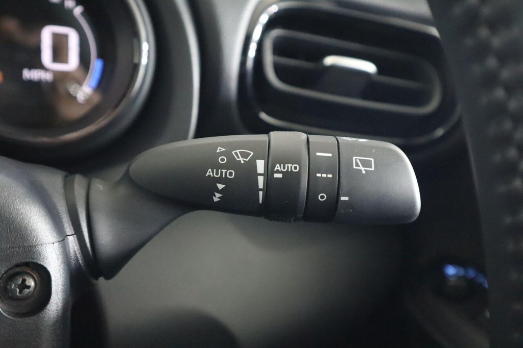 Used Mazda Mazda2 HYBRID 2023 for sale - 76962623: Photo 35