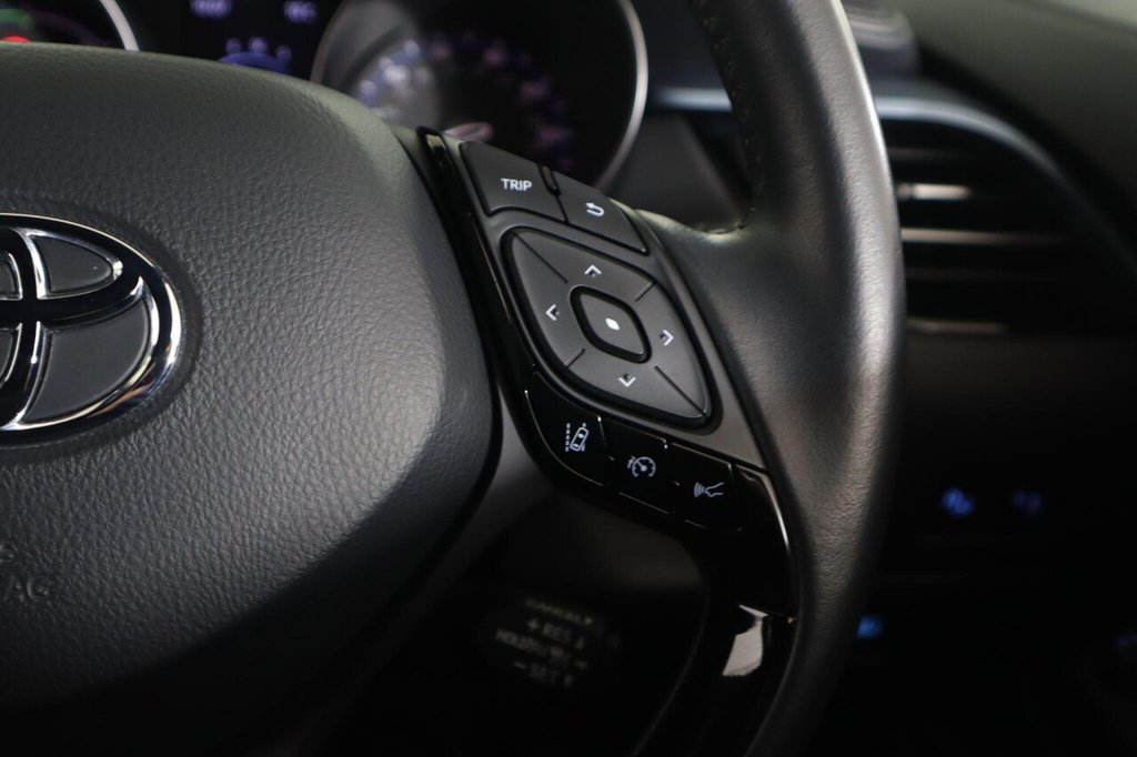 Used Toyota C-HR 2022 for sale - 77499328: Photo 18