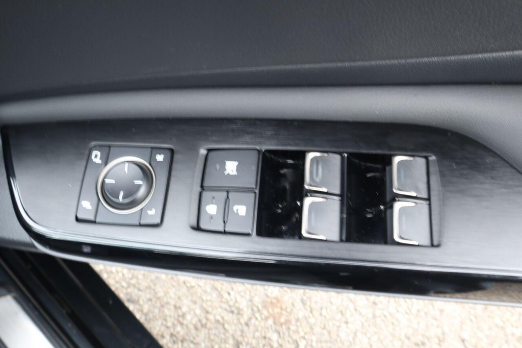 Used Lexus ES 2023 for sale - 77212677: Photo 31