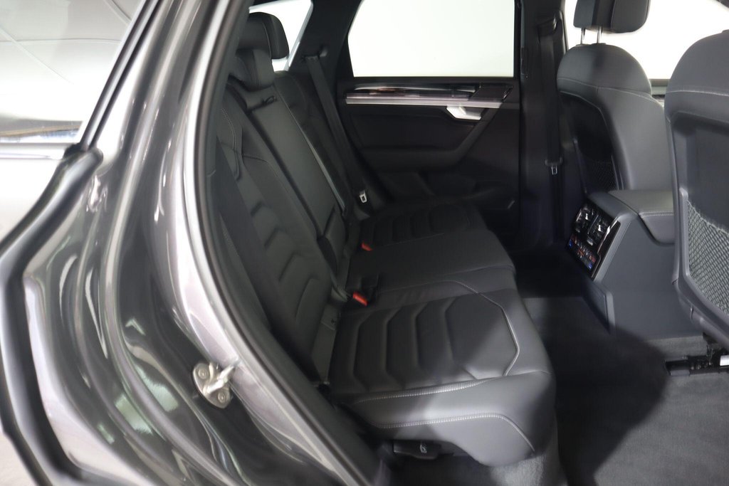 Used Volkswagen Touareg 2023 for sale - 77667557: Photo 14