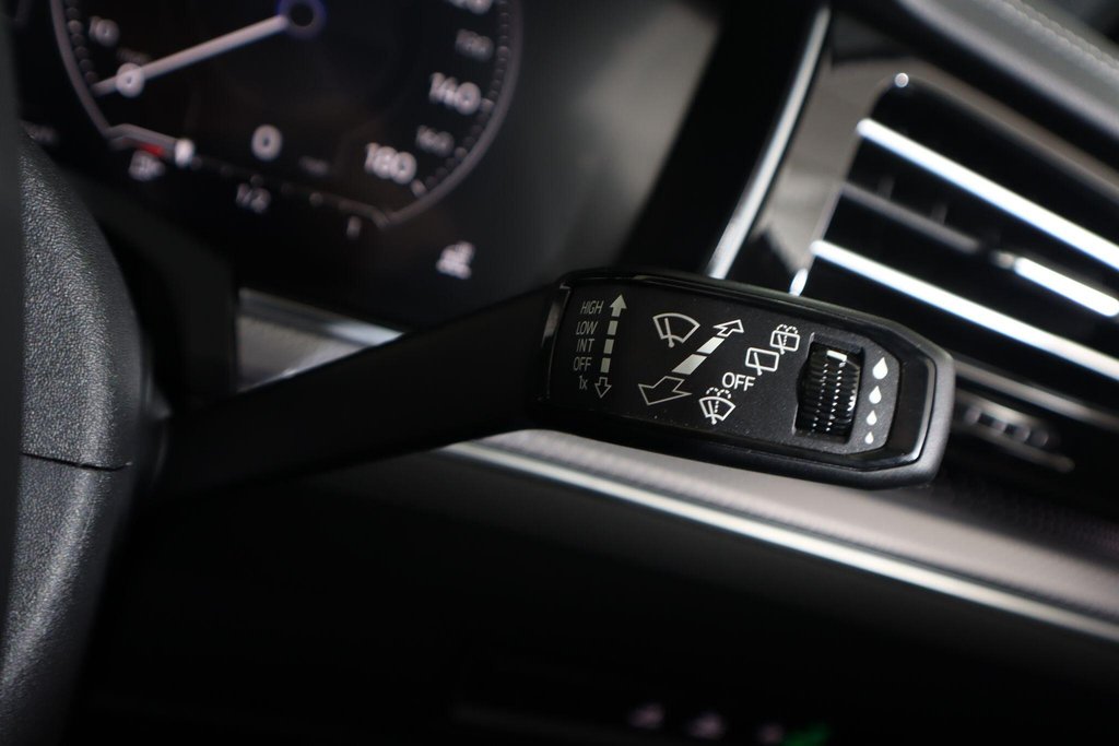 Used Volkswagen Touareg 2023 for sale - 77667557: Photo 19