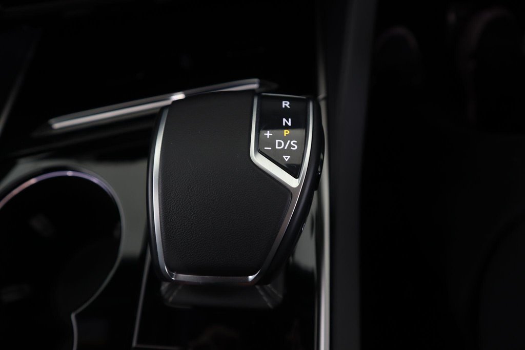 Used Volkswagen Touareg 2023 for sale - 77667557: Photo 21