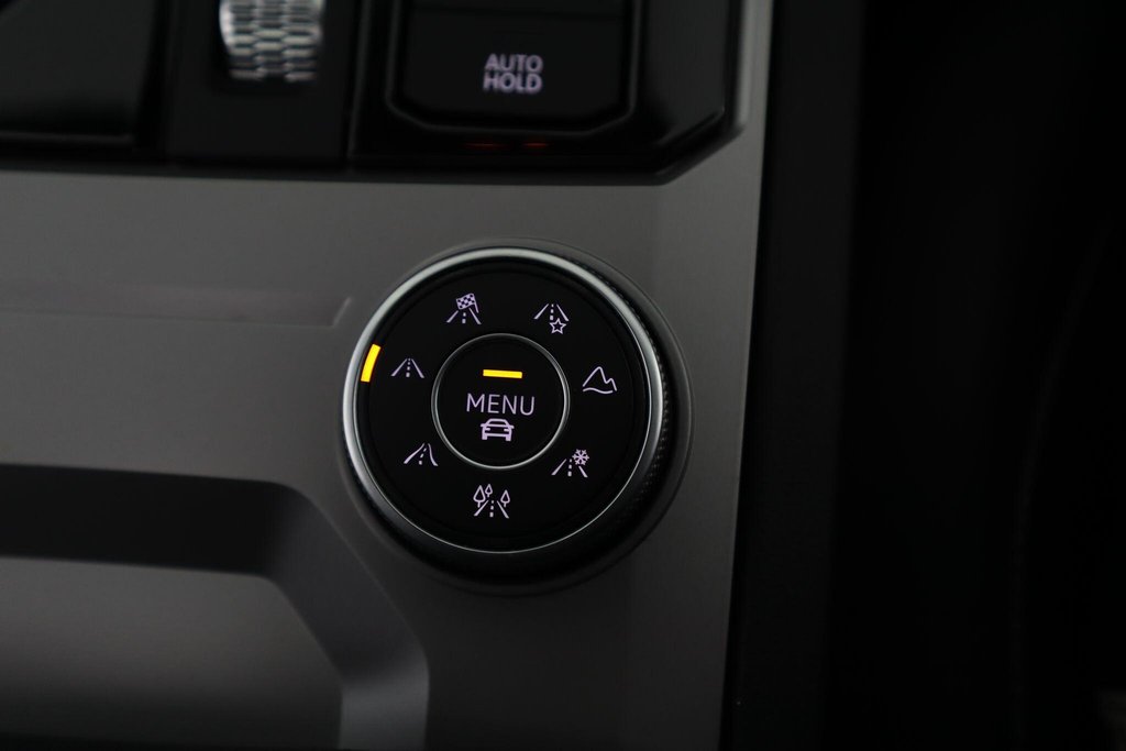 Used Volkswagen Touareg 2023 for sale - 77667557: Photo 23