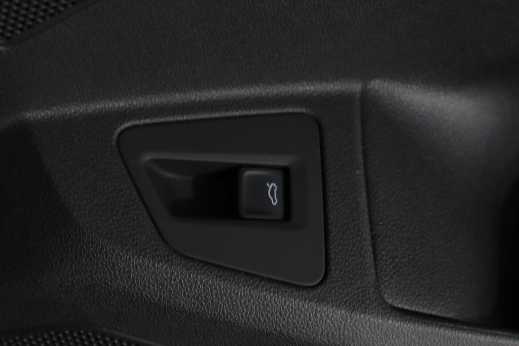 Used Volkswagen Touareg 2023 for sale - 77667557: Photo 27