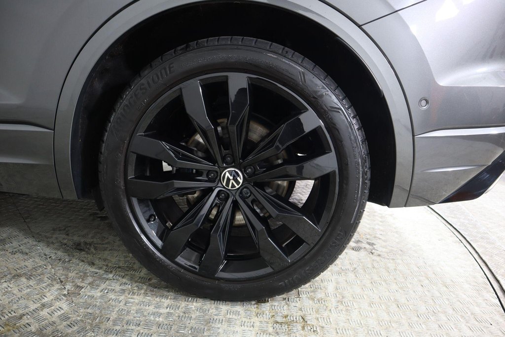 Used Volkswagen Touareg 2023 for sale - 77667557: Photo 33