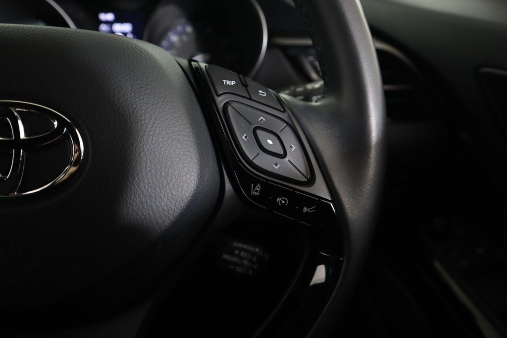 Used Toyota C-HR 2022 for sale - 76914766: Photo 17