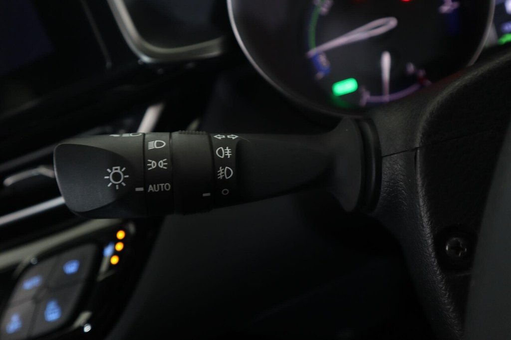 Used Toyota C-HR 2022 for sale - 76914766: Photo 44