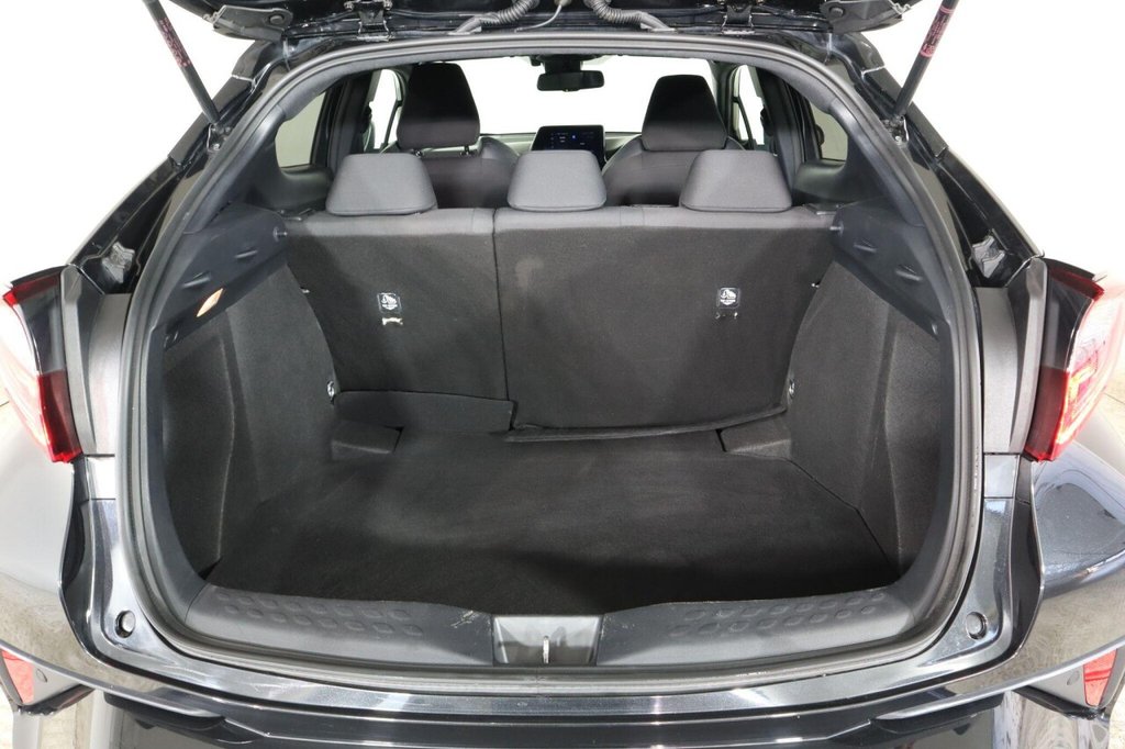 Used Toyota C-HR 2022 for sale - 76698560: Photo 47