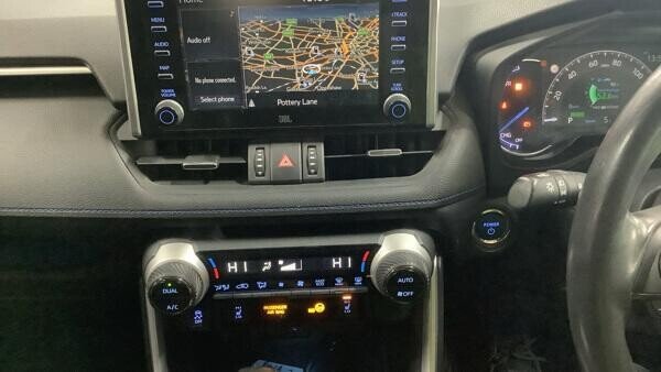 Used Toyota RAV4 2020 for sale - 77551708: Photo 10