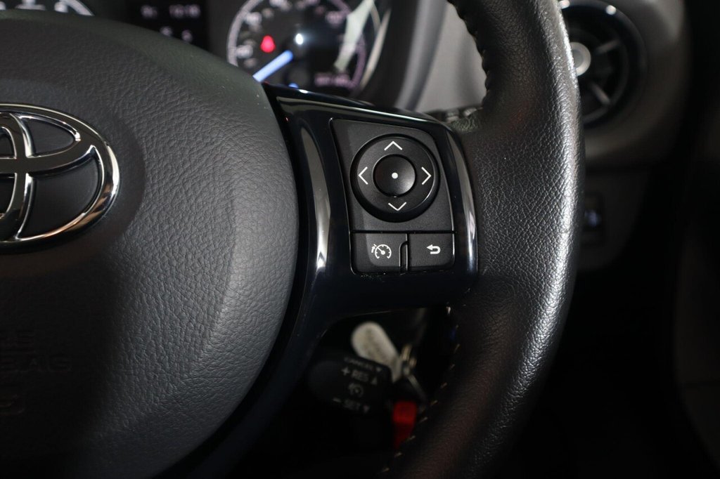 Used Toyota Yaris 2019 for sale - 77680995: Photo 17