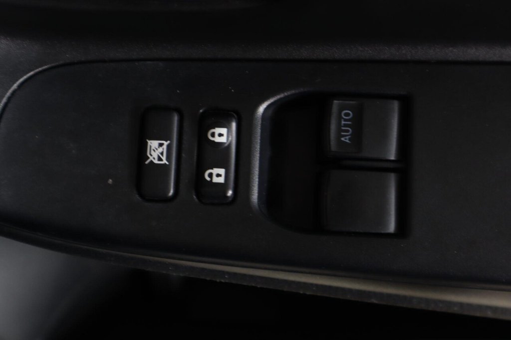 Used Toyota Yaris 2019 for sale - 77680995: Photo 25