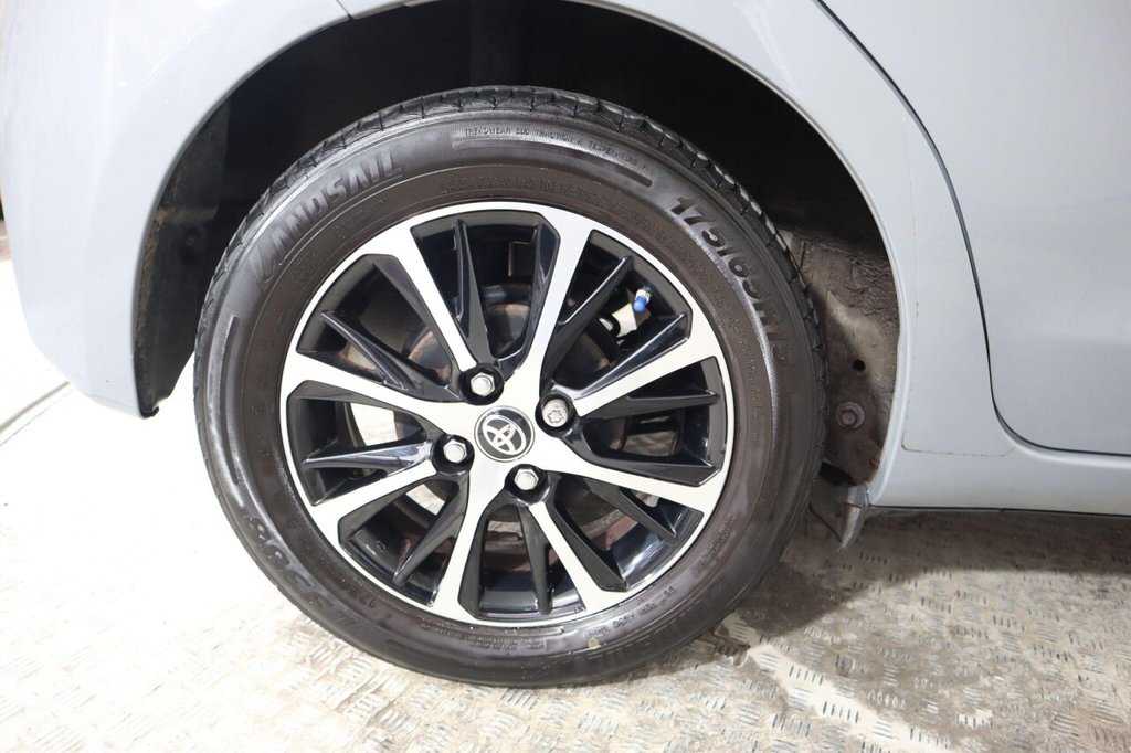 Used Toyota Yaris 2019 for sale - 77680995: Photo 28