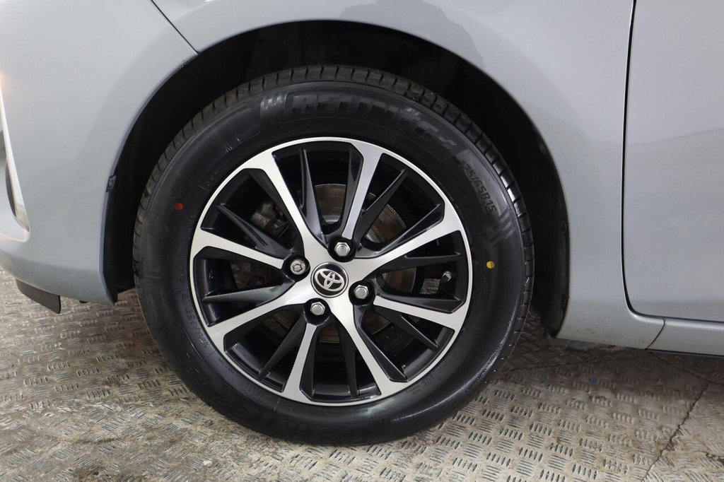 Used Toyota Yaris 2019 for sale - 77680995: Photo 30