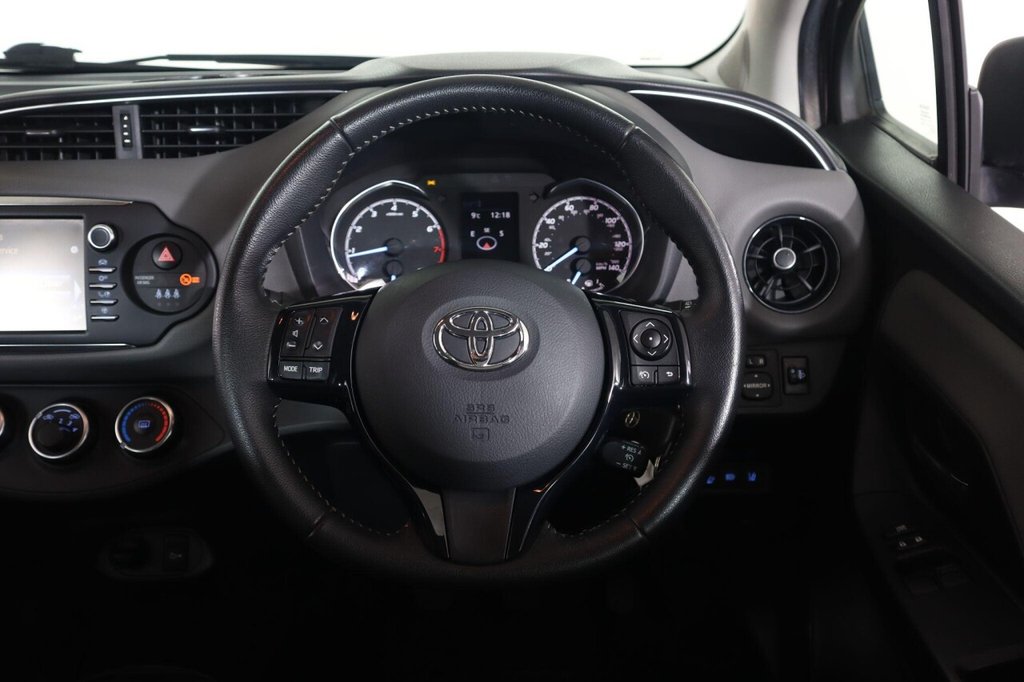 Used Toyota Yaris 2019 for sale - 77680995: Photo 44