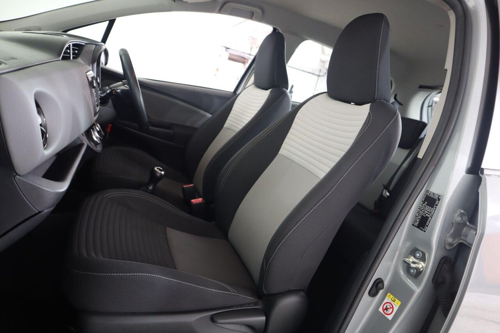 Used Toyota Yaris 2019 for sale - 77680995: Photo 45