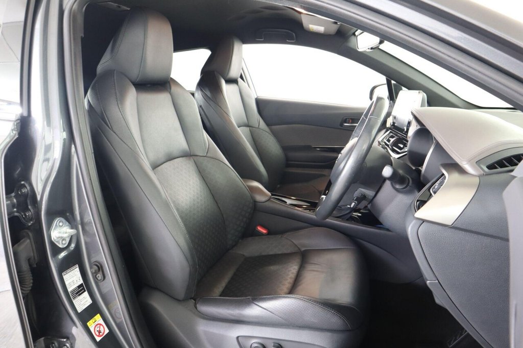 Used Toyota C-HR 2020 for sale - 76376006: Photo 14