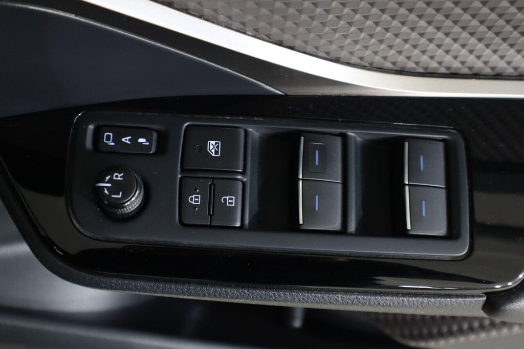 Used Toyota C-HR 2020 for sale - 76376006: Photo 24