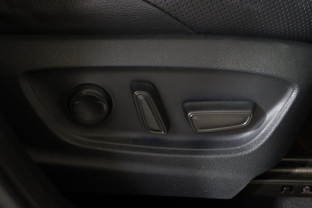 Used Toyota C-HR 2020 for sale - 76376006: Photo 25