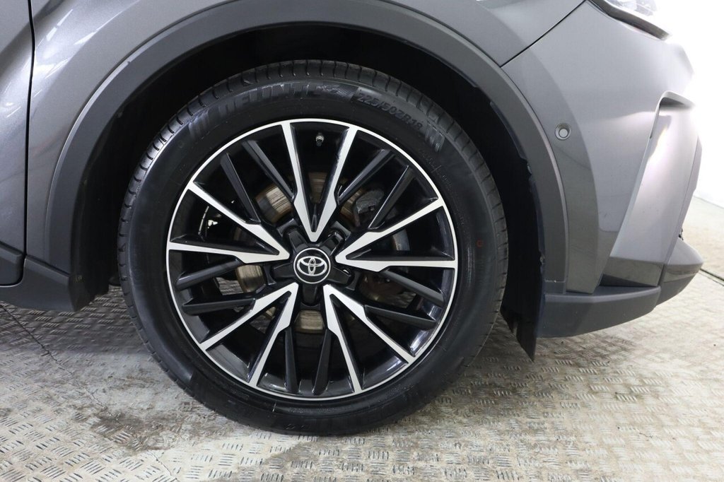 Used Toyota C-HR 2020 for sale - 76376006: Photo 27