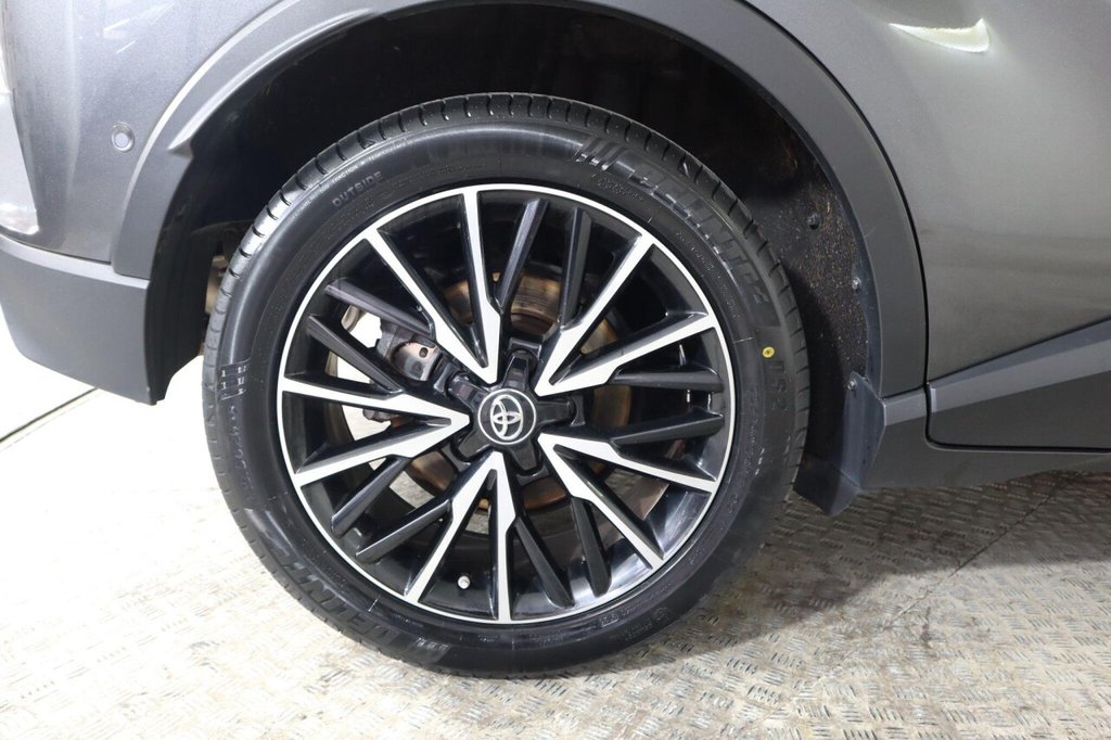 Used Toyota C-HR 2020 for sale - 76376006: Photo 28