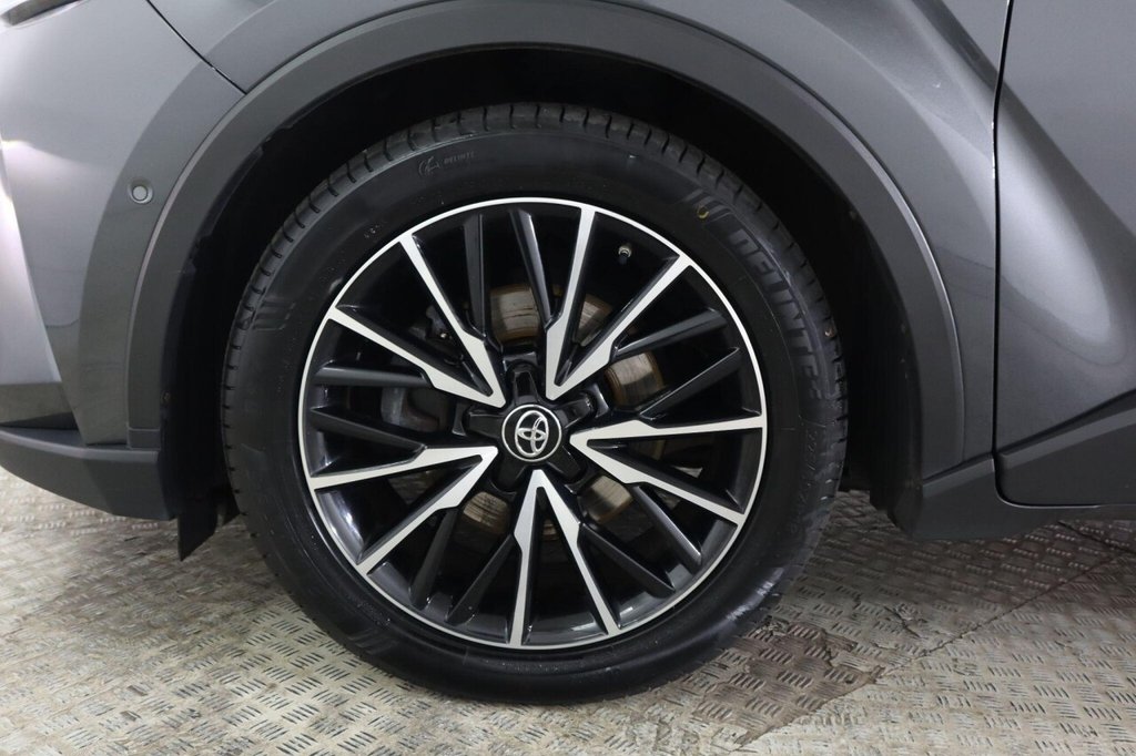 Used Toyota C-HR 2020 for sale - 76376006: Photo 30