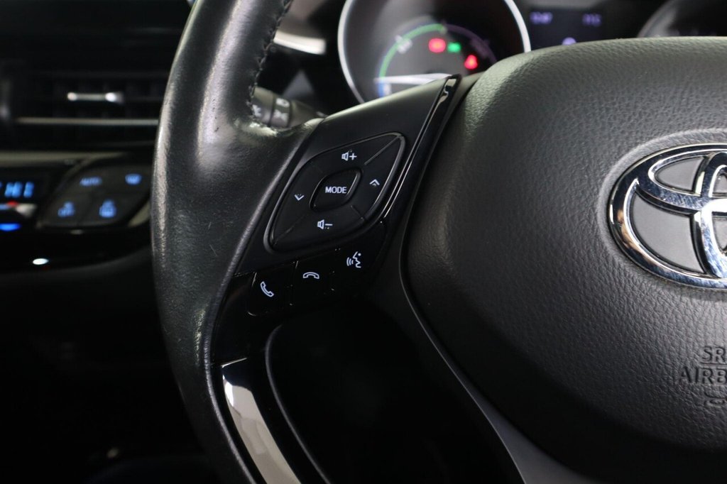 Used Toyota C-HR 2020 for sale - 76376006: Photo 47