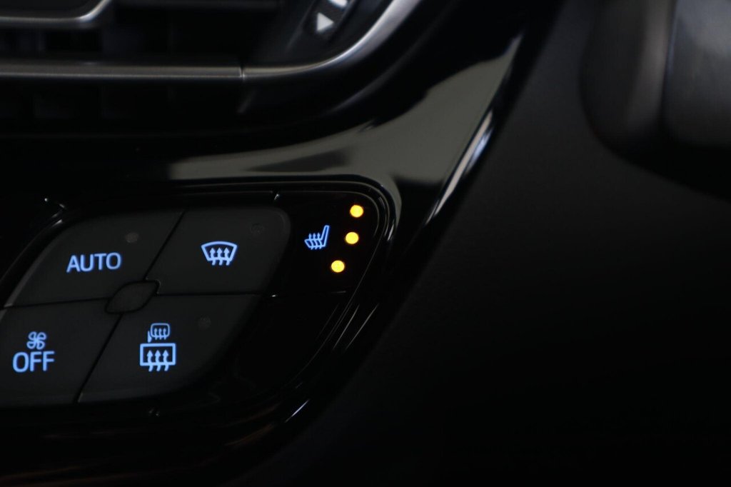 Used Toyota C-HR 2020 for sale - 77227010: Photo 25