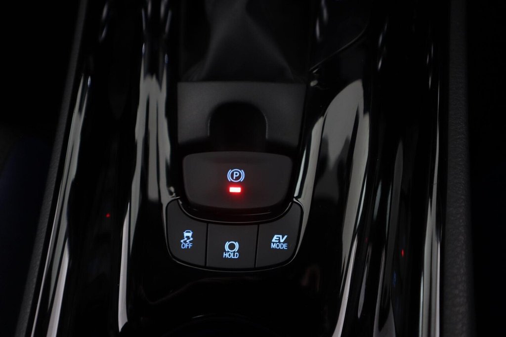 Used Toyota C-HR 2020 for sale - 77227010: Photo 27