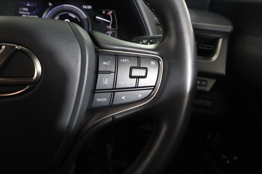 Used Lexus UX 2021 for sale - 76605024: Photo 18