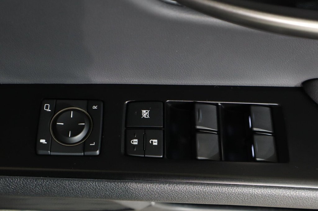 Used Lexus UX 2021 for sale - 76605024: Photo 31