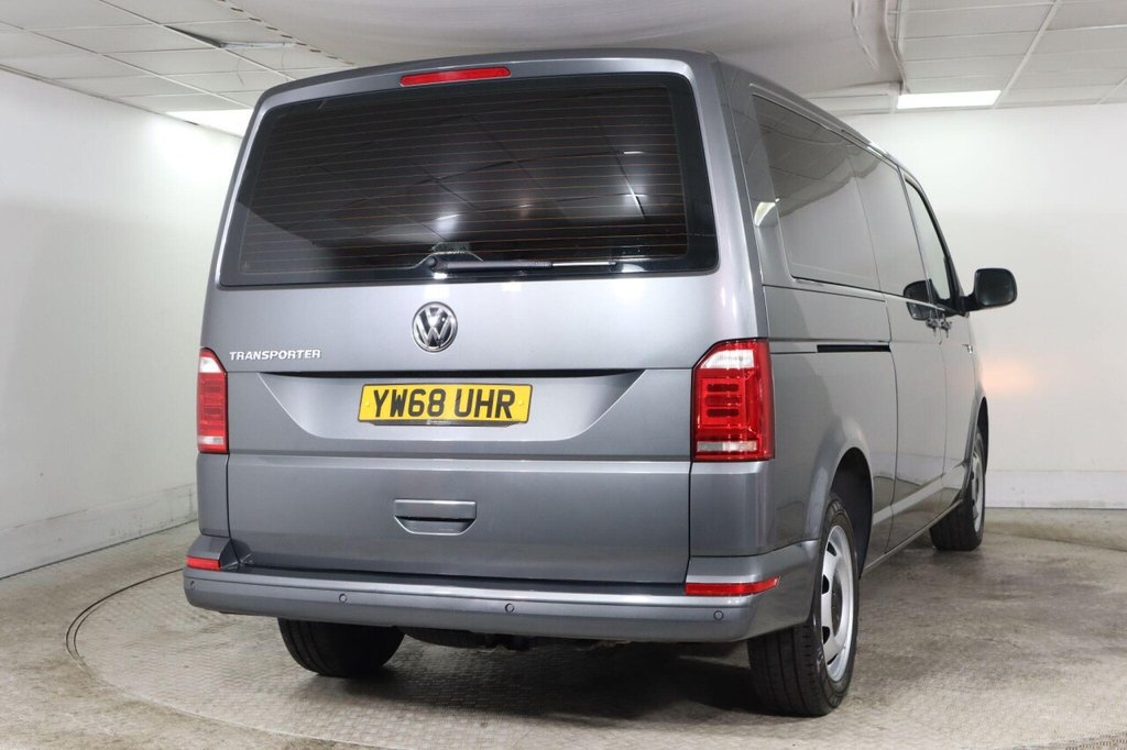 Used Volkswagen Transporter Shuttle 2019 for sale - 76417235: Photo 11