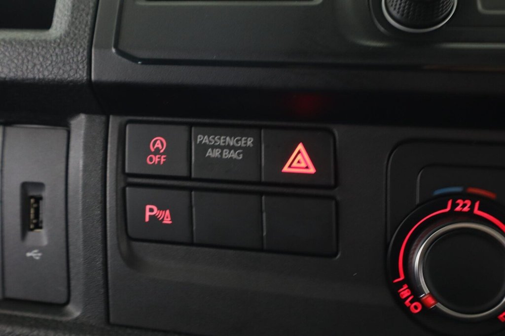 Used Volkswagen Transporter Shuttle 2019 for sale - 76417235: Photo 16