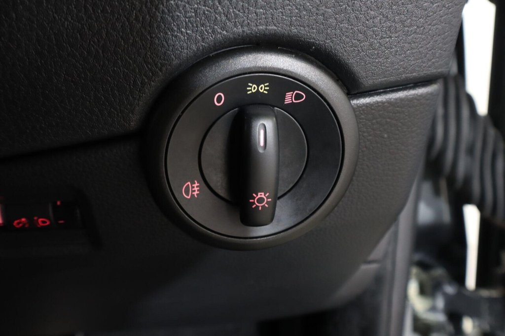 Used Volkswagen Transporter Shuttle 2019 for sale - 76417235: Photo 18