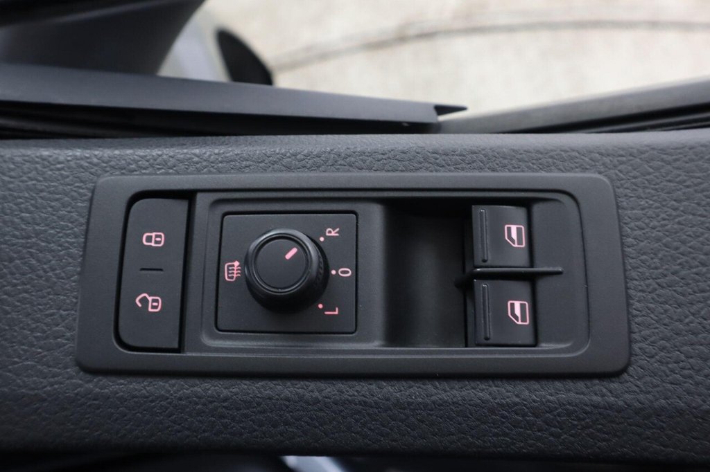 Used Volkswagen Transporter Shuttle 2019 for sale - 76417235: Photo 19
